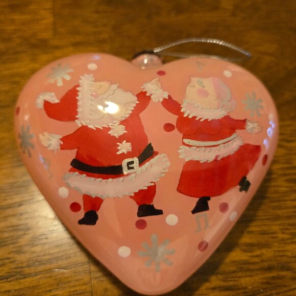 Pier 1 Santa & Mrs. Clause Christmas Ornament - Picture 4 of 8